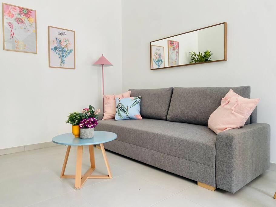 Appartement Sweet Aparment In Russafa à Valence Extérieur photo